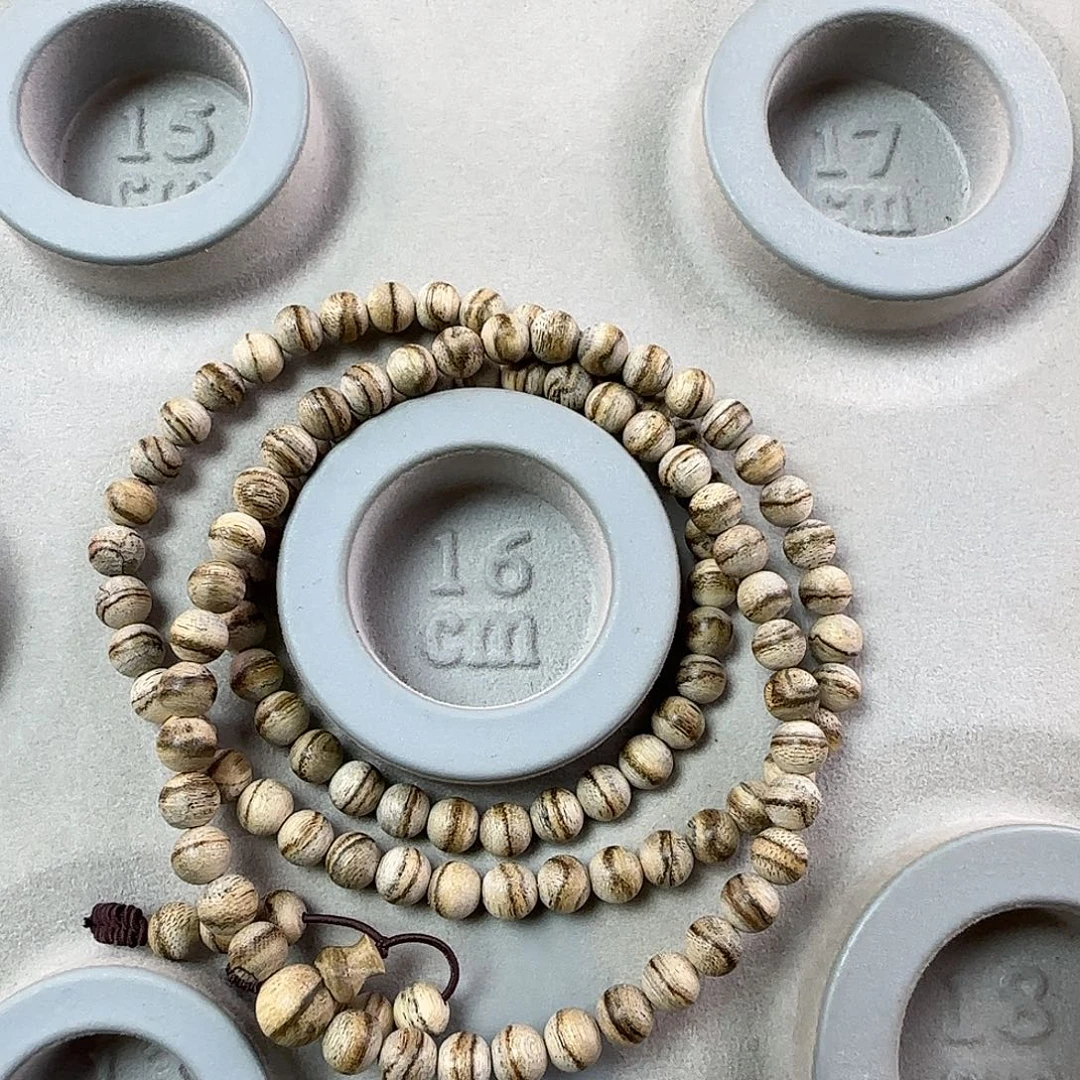 手串沉香金三角 0.7 10.4g