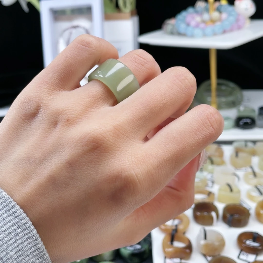 和田玉（糖玉）未镶嵌戒指P89奶绿直切16.1不退换
