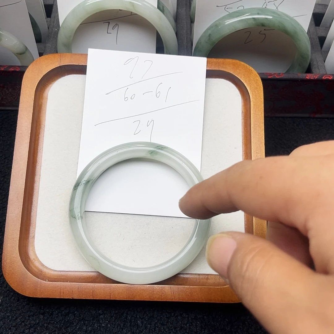 石英质玉未镶嵌手镯97