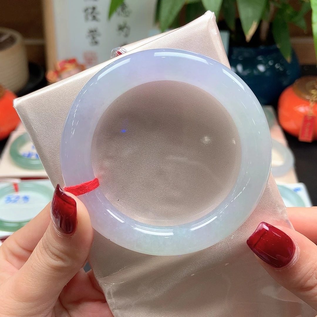 翡翠未镶嵌手镯淡春彩34号