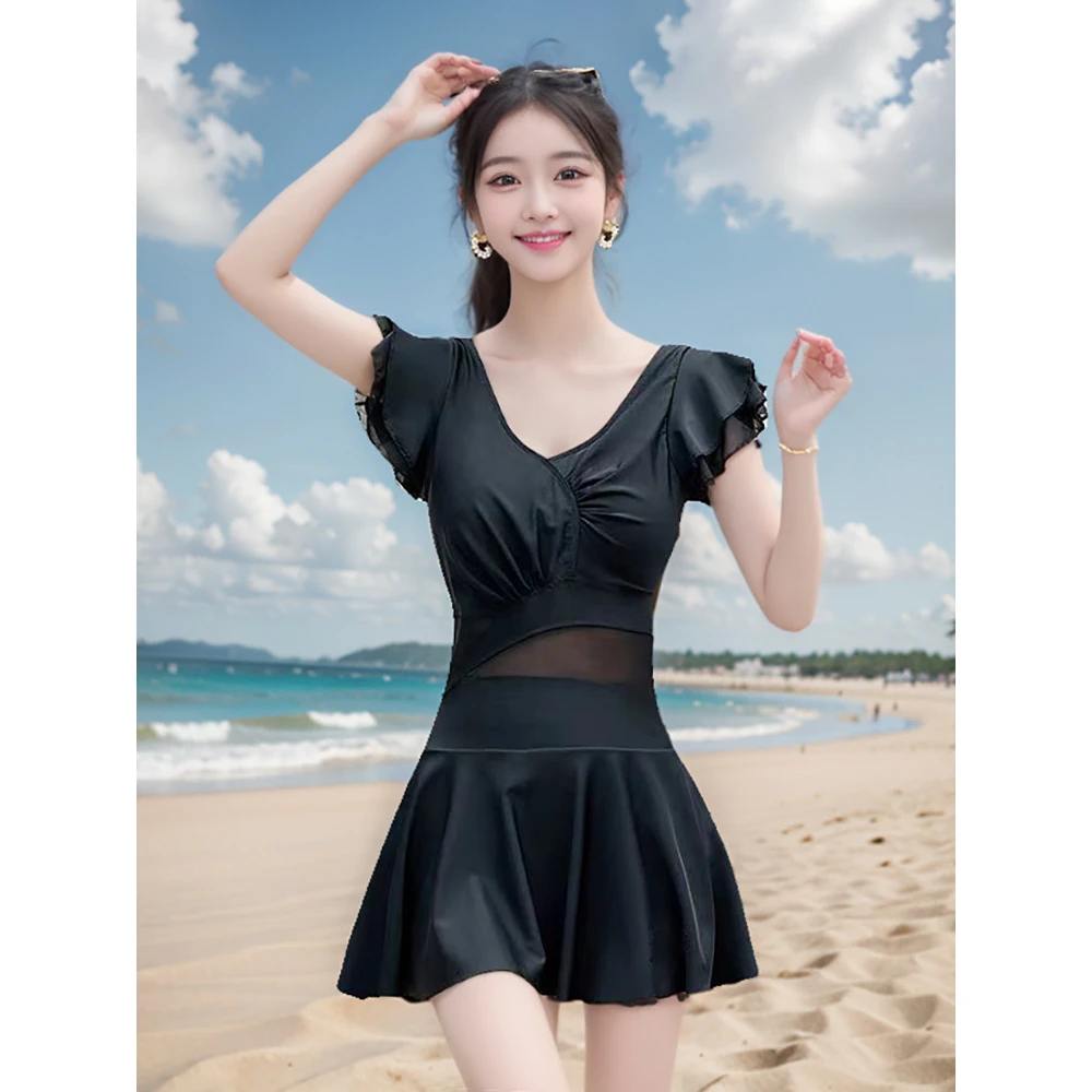 新款泳衣女士款夏ins风女装遮肉连体保守大码温泉女