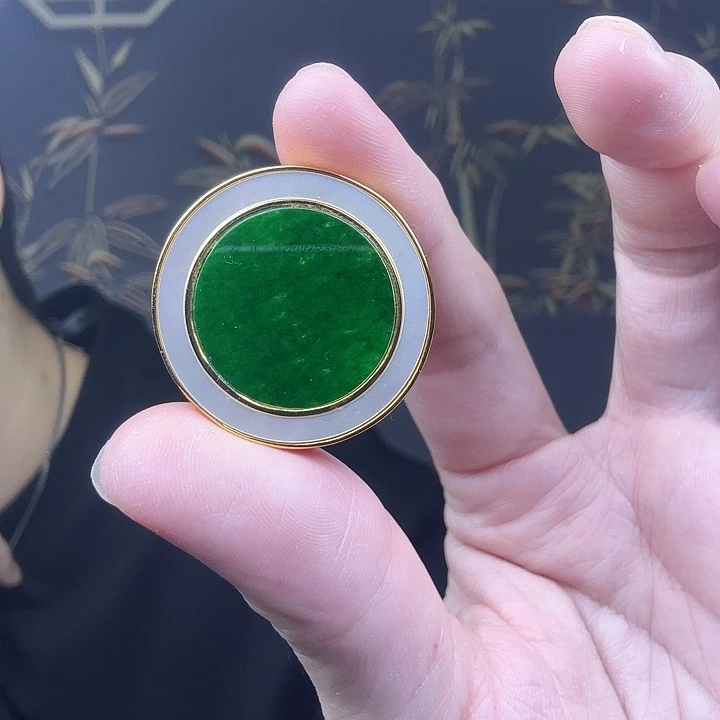 翡翠吊坠(不含链)银S925镶嵌特价 有白点