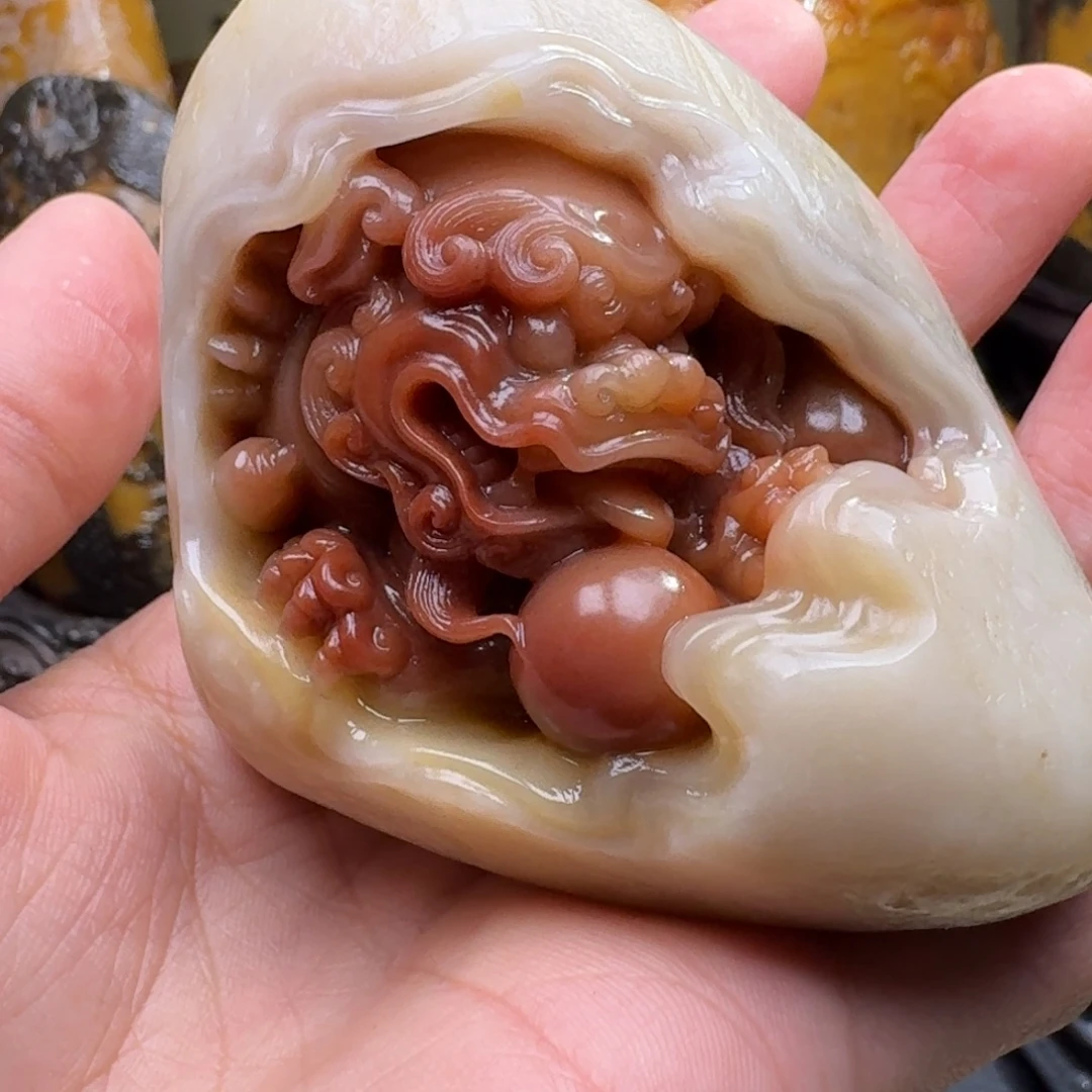 阿***玮田黄石手工艺作品 巧色巧雕