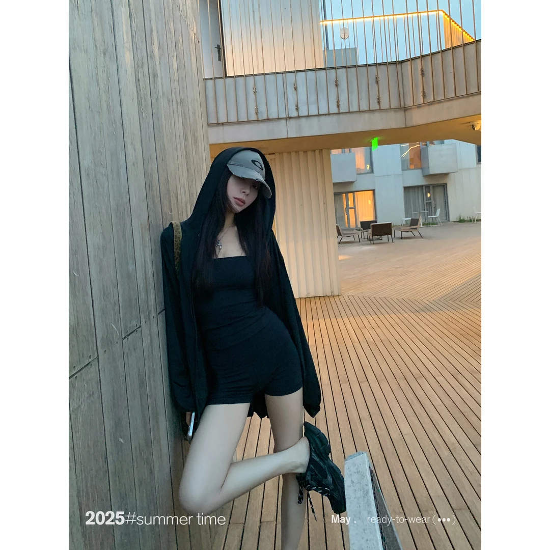 SUNONEONE 肩带瑜伽服套装女夏季带胸垫薄款吊带短裤两件套H1157A