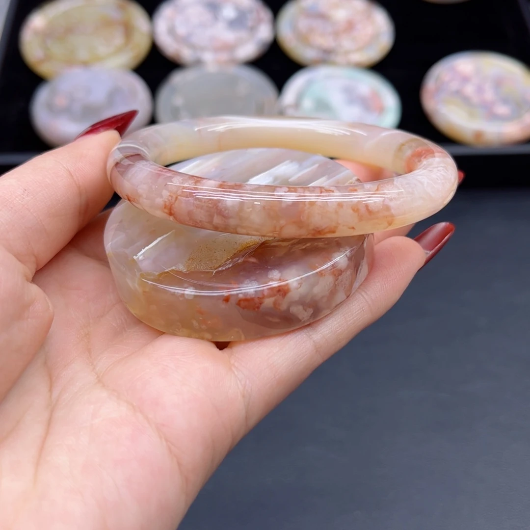 玛瑙/玉髓手镯未镶嵌59