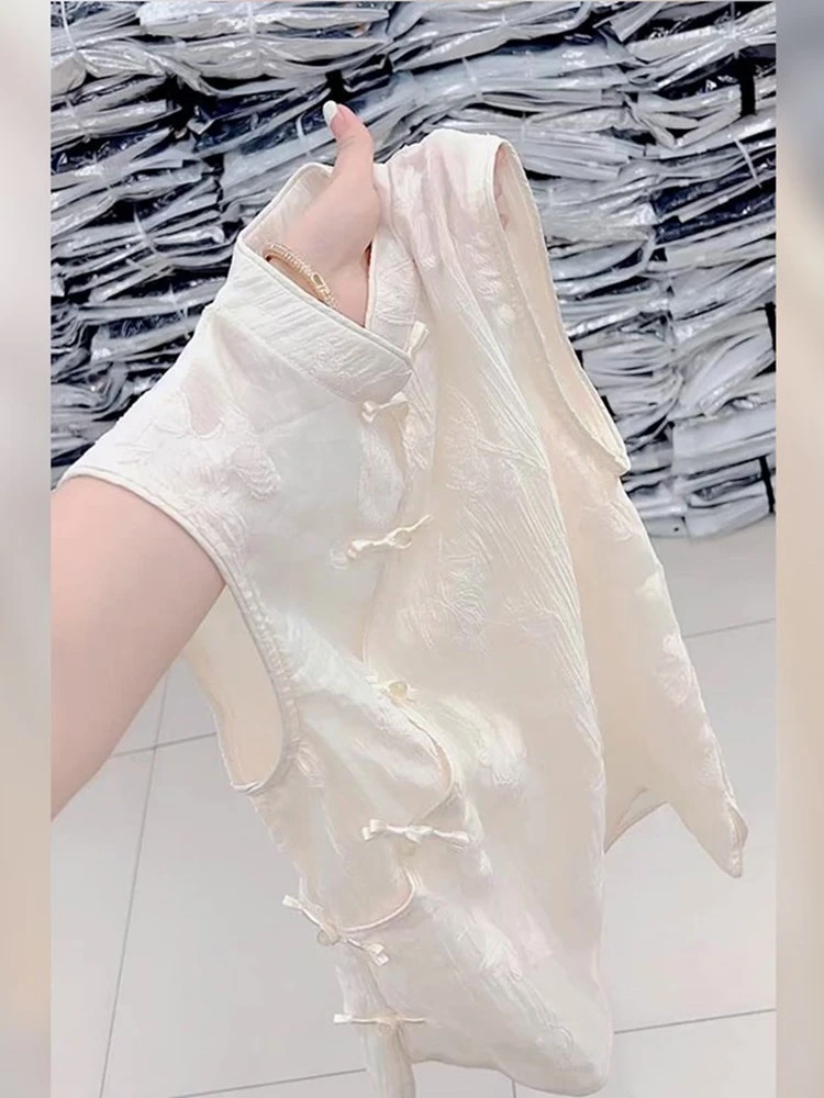 新中式国风时尚潮流减龄设计斜襟立领白色无袖上衣2025年夏季新款