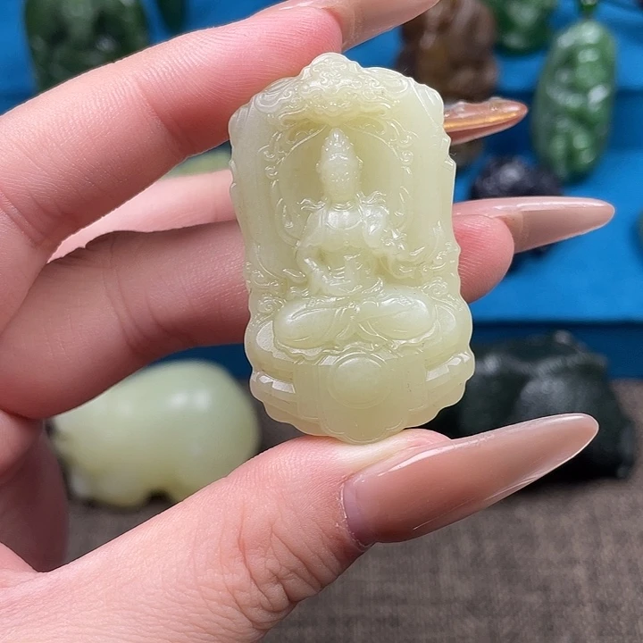 和田玉未镶嵌颈饰