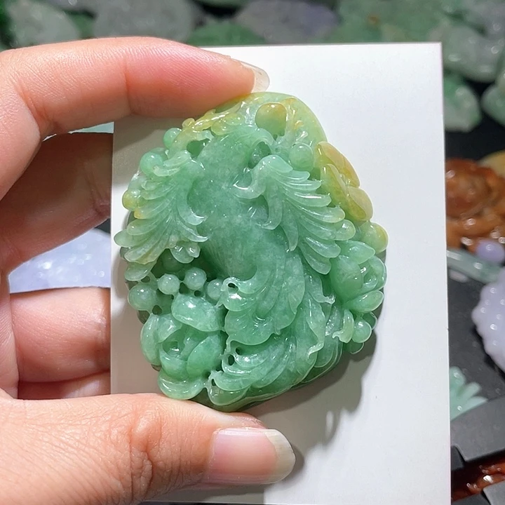 颈饰未镶嵌翡翠天