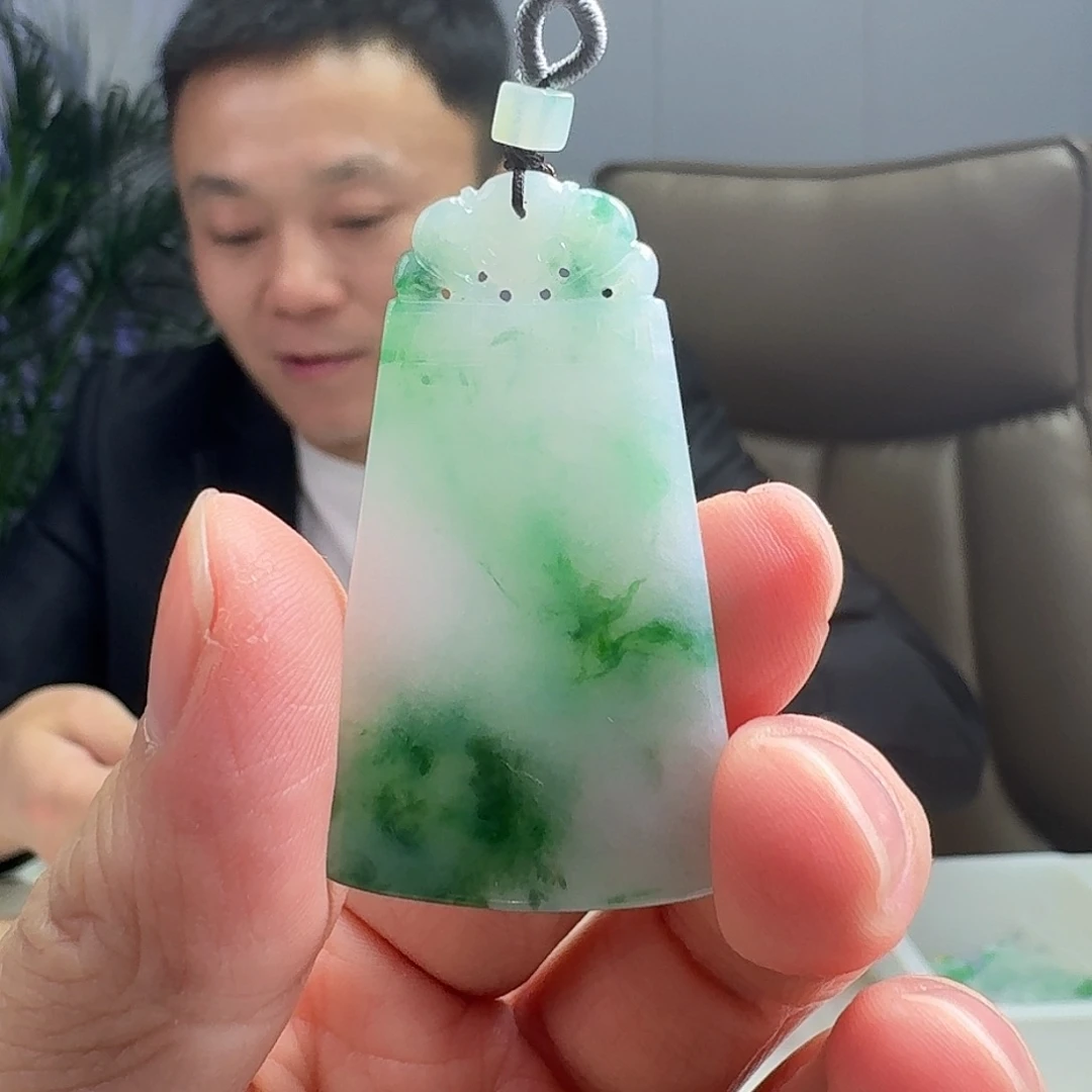 翡翠吊坠(不含链)未镶嵌天然