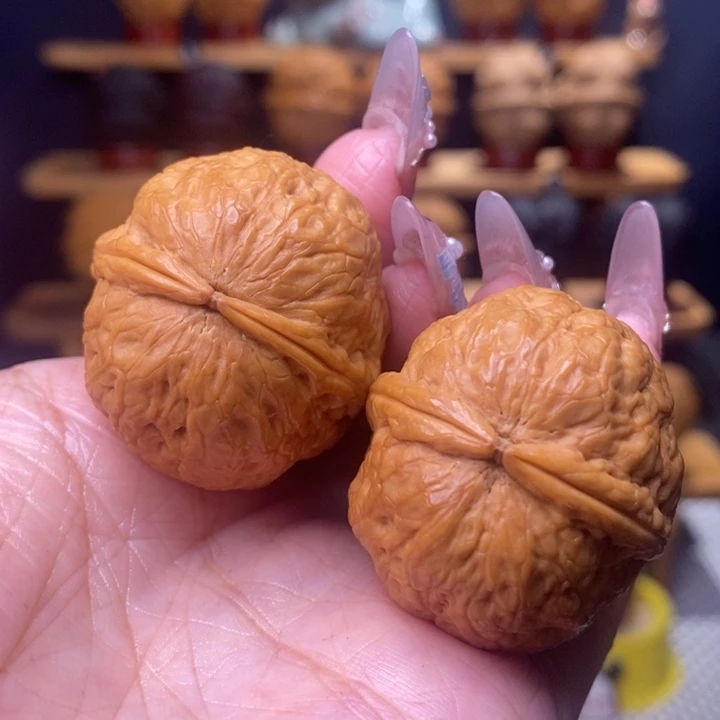 把件文玩核桃蛇皮球26号