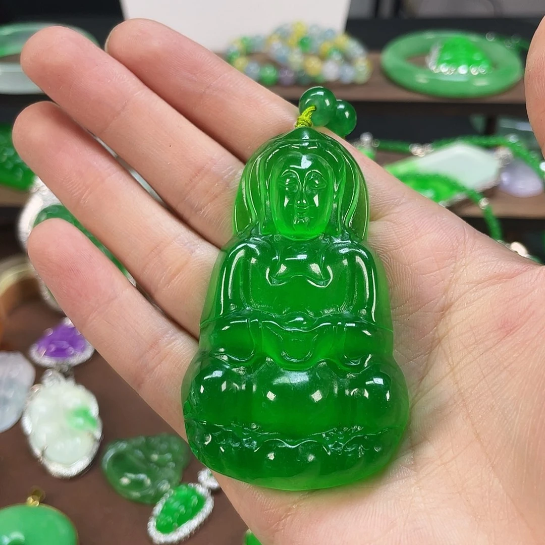 鹏***哥翡翠未镶嵌戒指吊坠