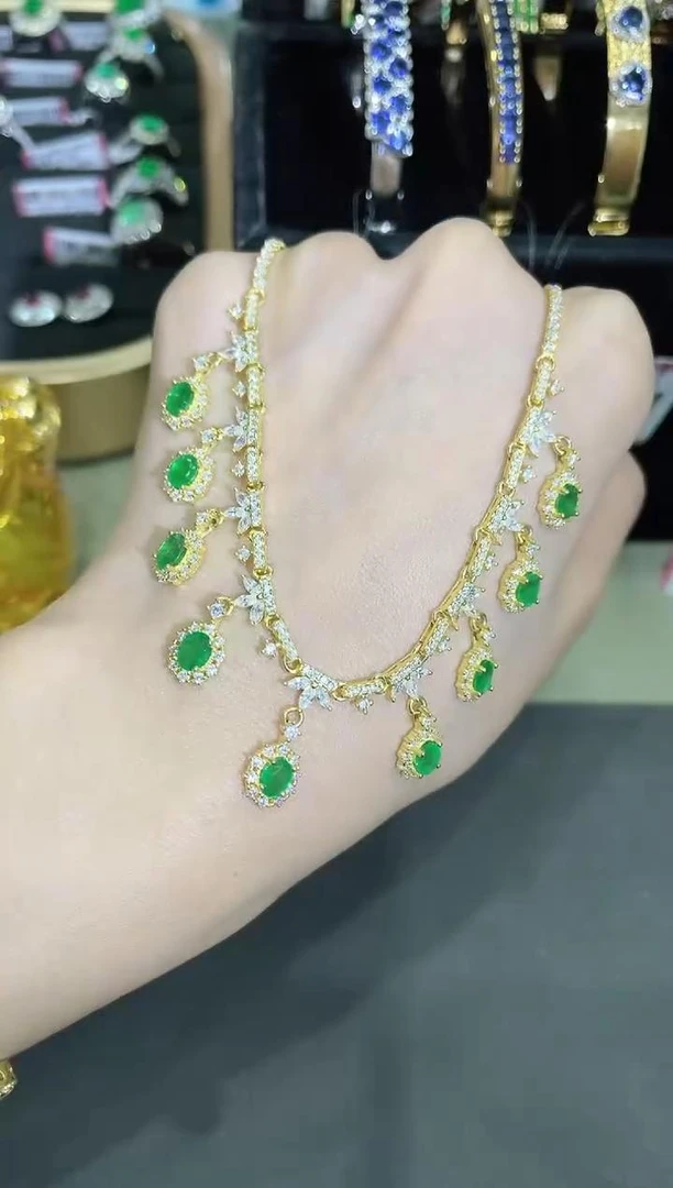 S925银镶嵌祖母绿项链套链