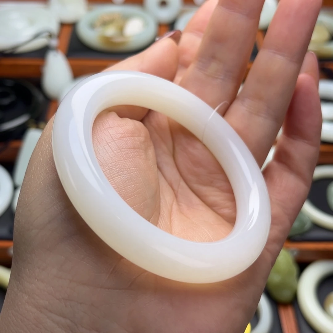 和田玉（白玉）未镶嵌手镯56.57圆