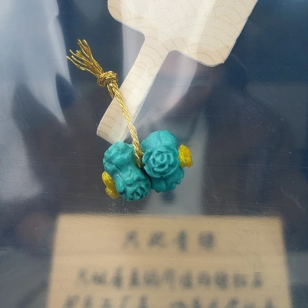 叶***青绿松石未镶嵌珠宝奇石