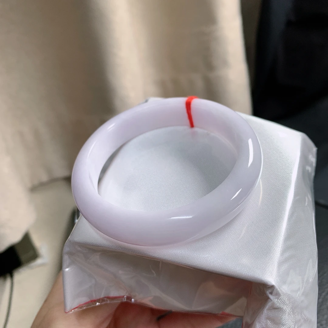 56圈口冰润淡紫宽边手镯2006尺寸56.4*12.8*8.3mm天然石纹