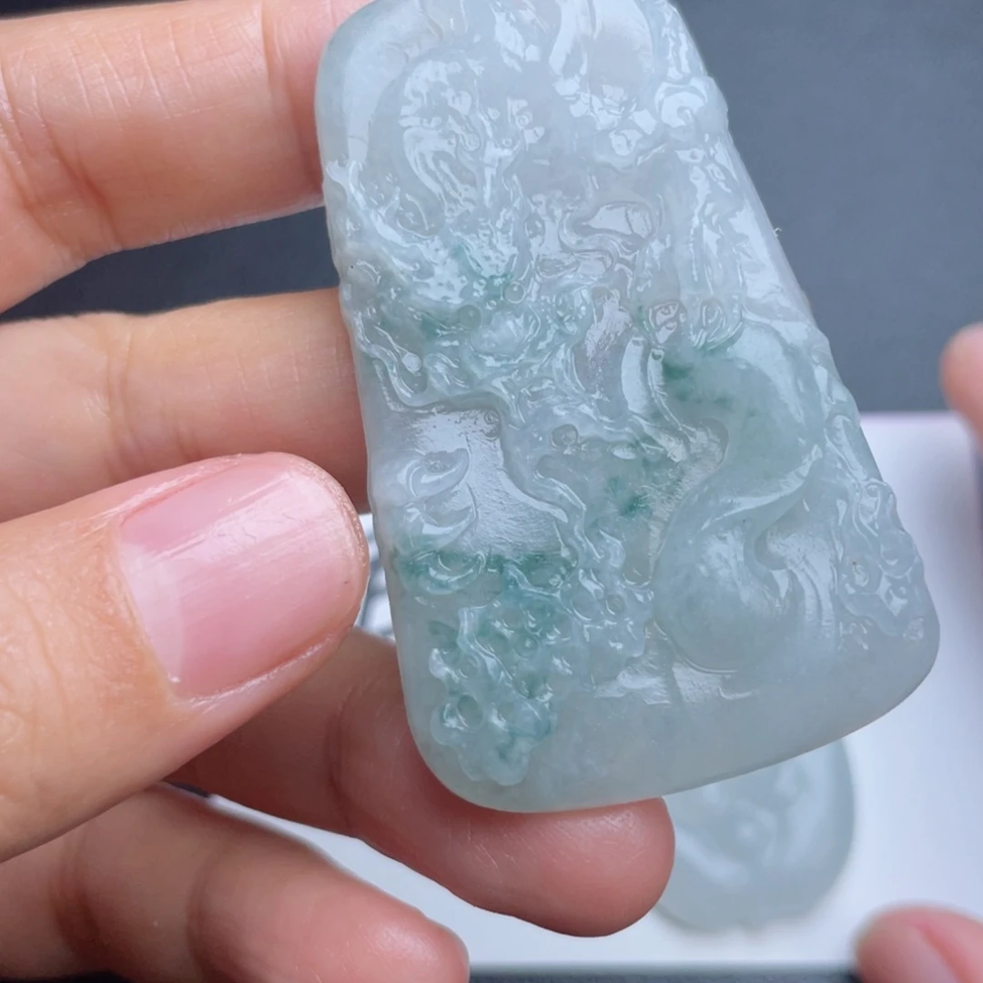 烟***&定制翡翠未镶嵌翡翠吊坠