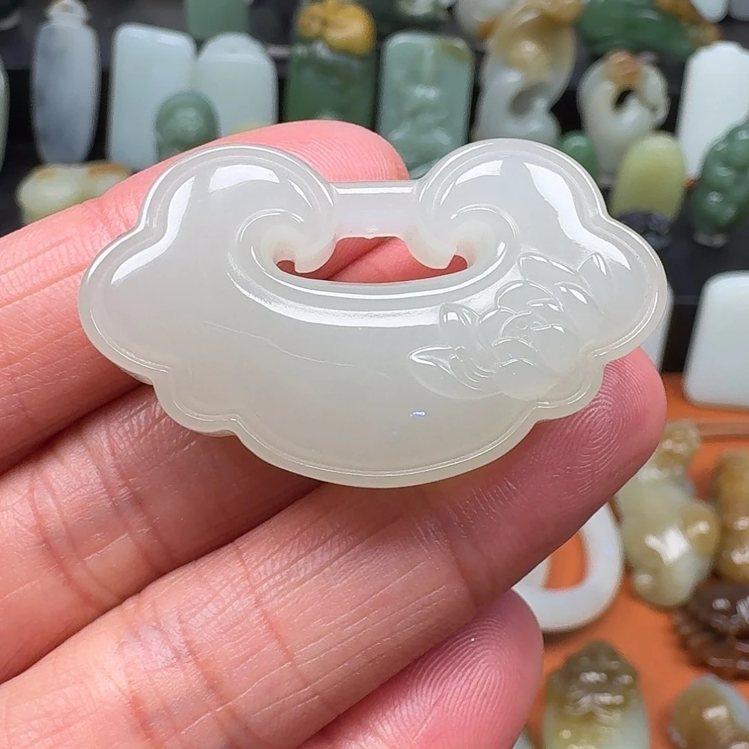 和田玉颈饰未镶嵌匆*