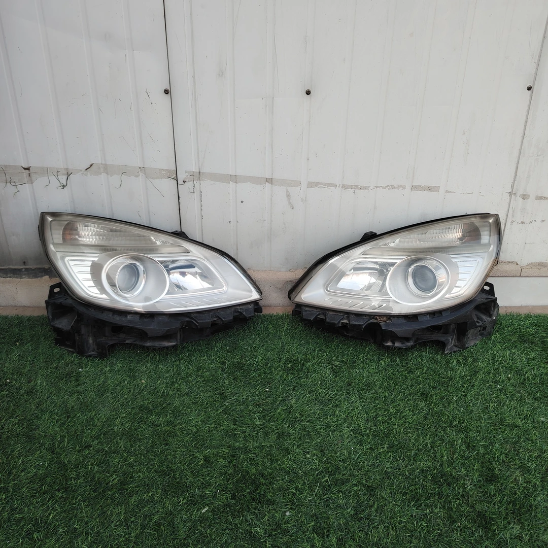 适配06-07款雷诺风景二代前大灯前照明灯前车灯