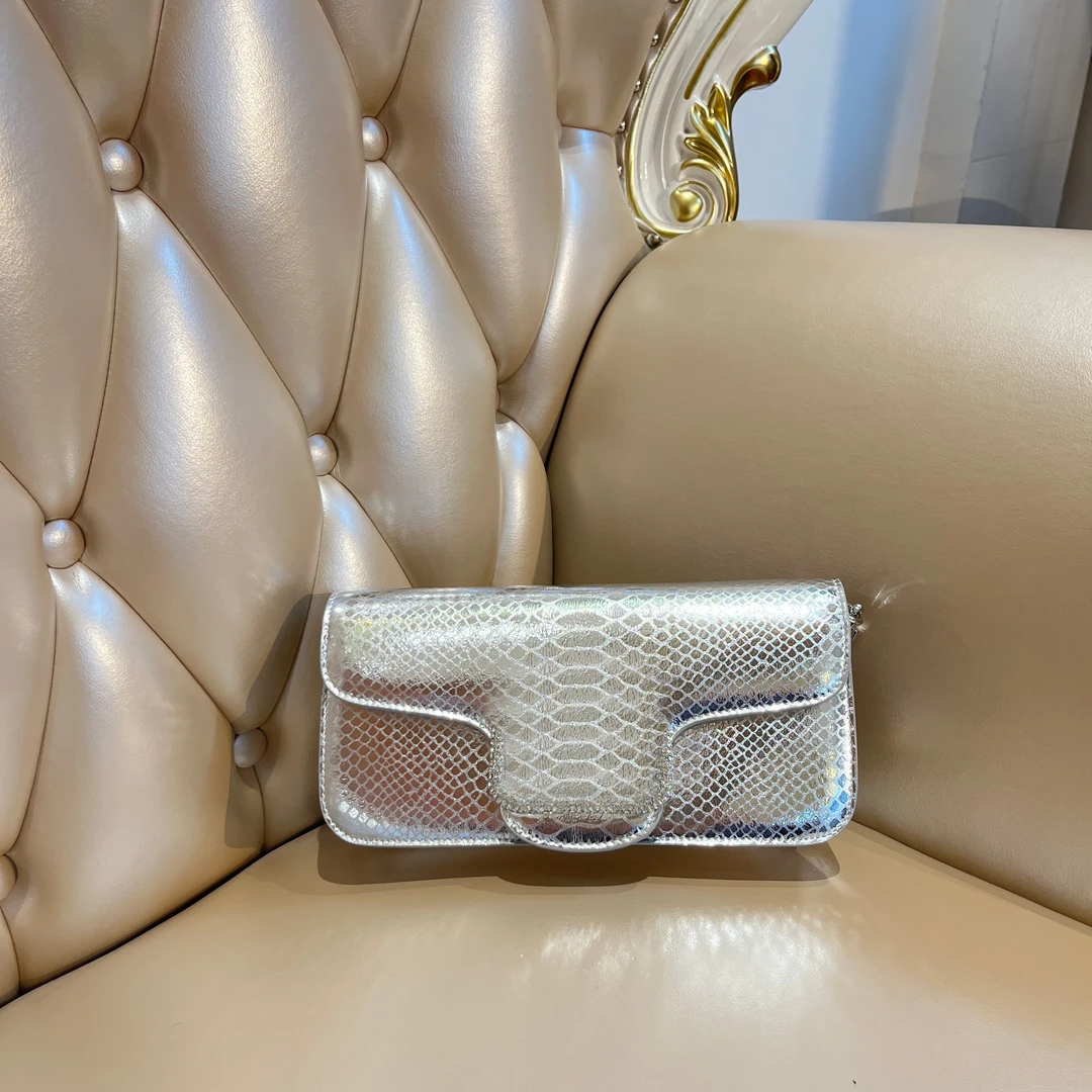 时尚轻奢单肩斜挎女包MM691银色