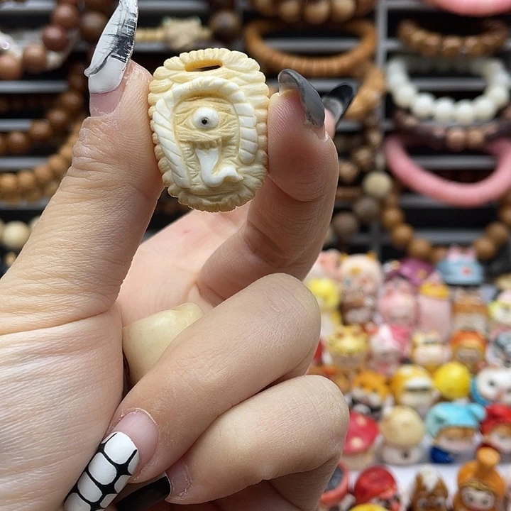 非金属根付娃娃1个