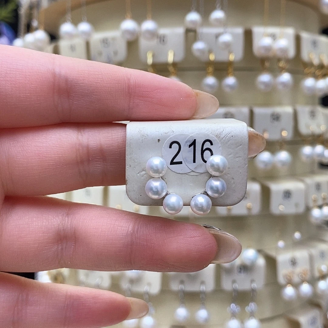 银S925镶嵌耳饰淡水珍珠