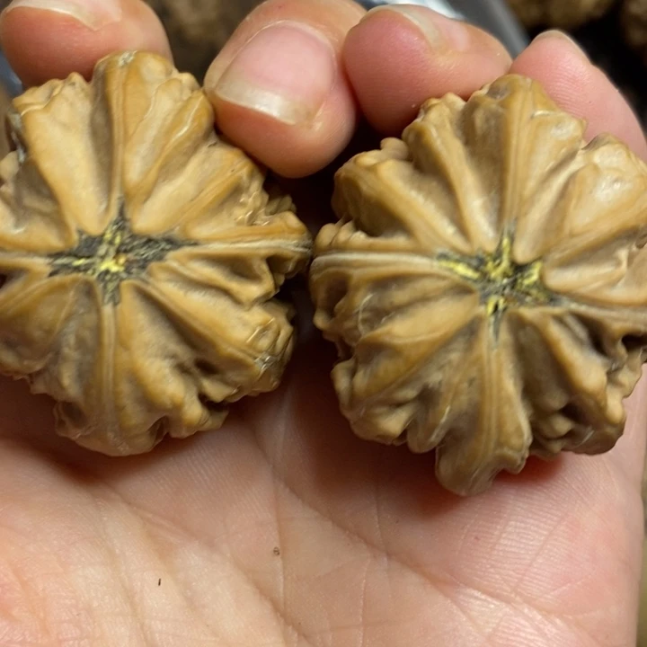 吊坠文玩核桃平底鸡心