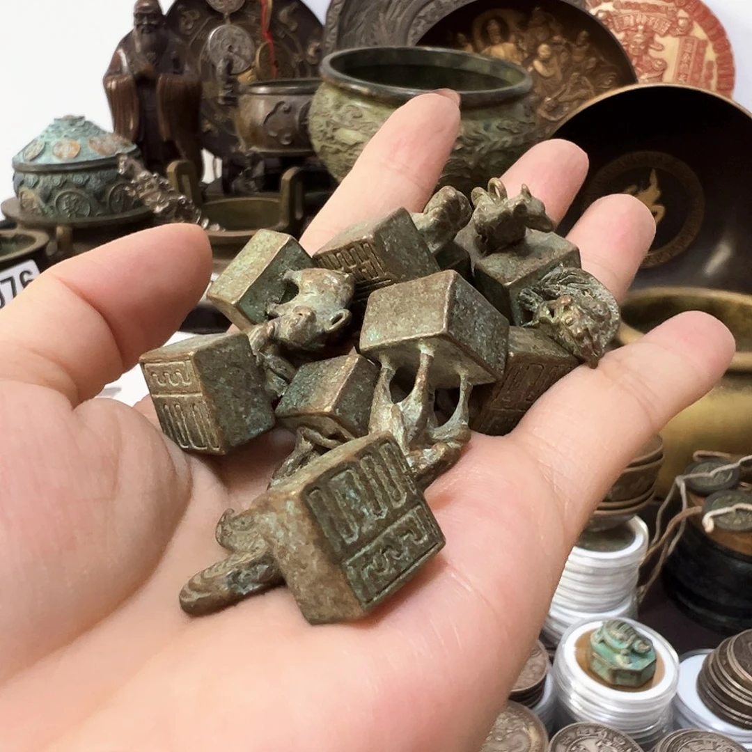金属复古风格摆件