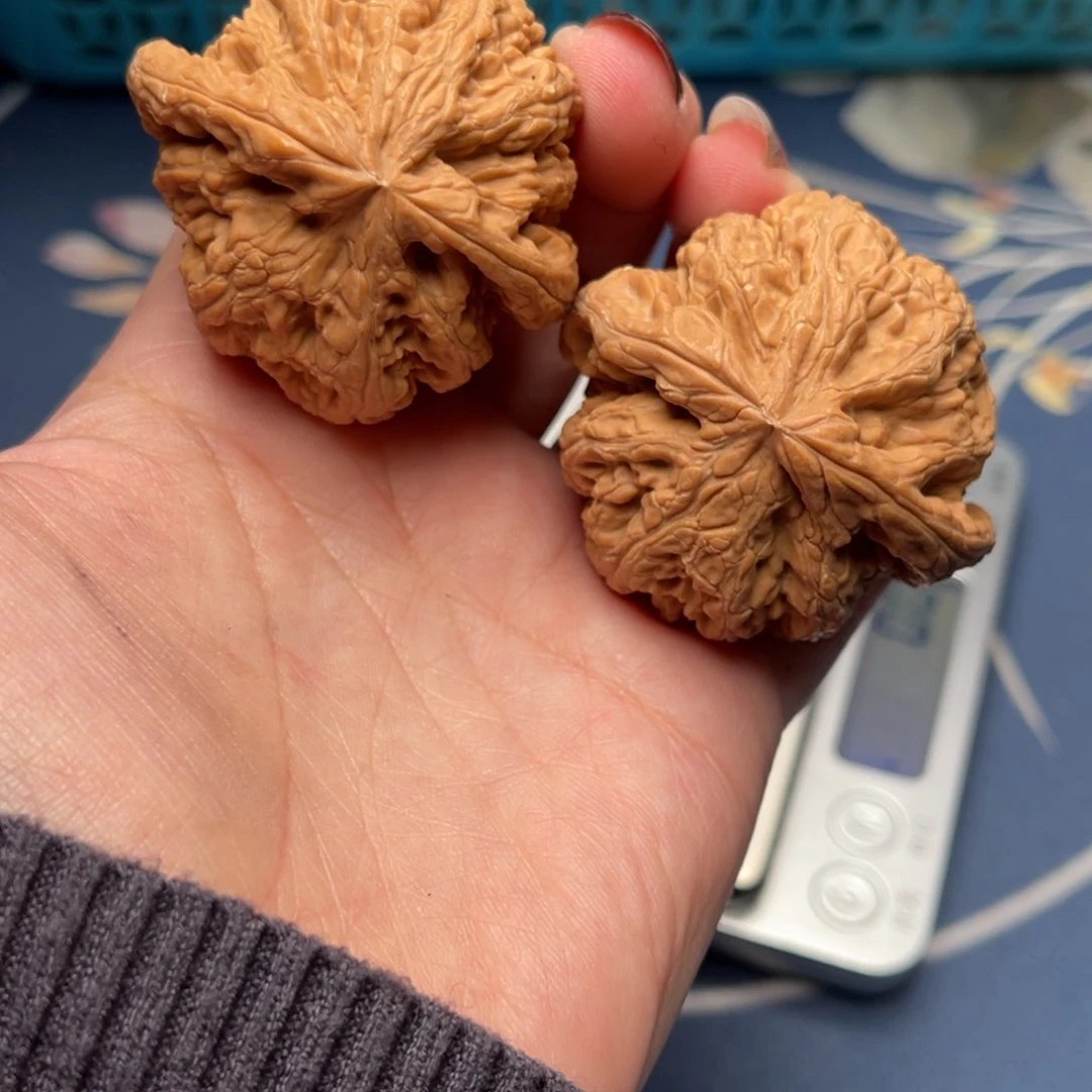 文玩核桃把件粗筋46