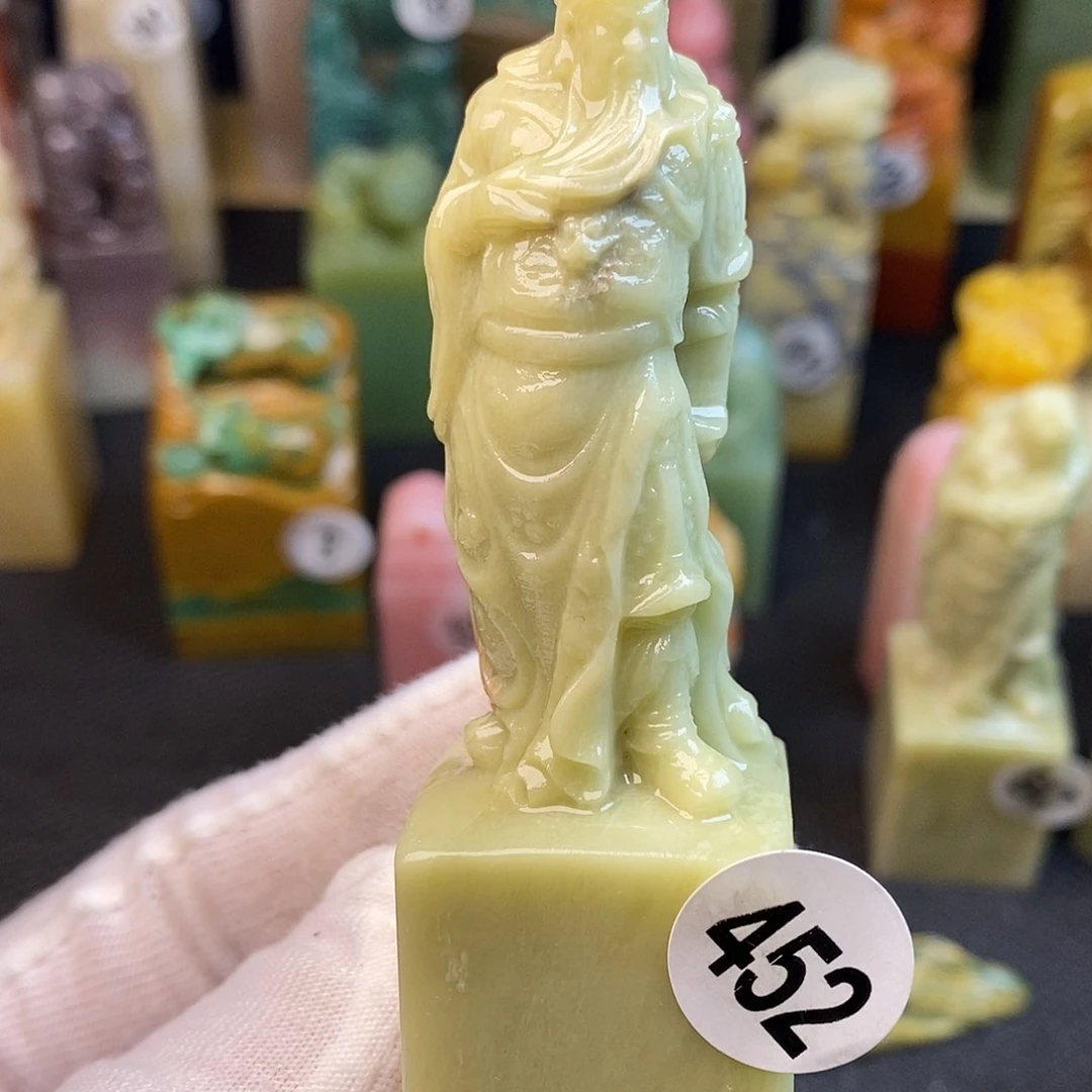 青田石篆刻艺术家的作品