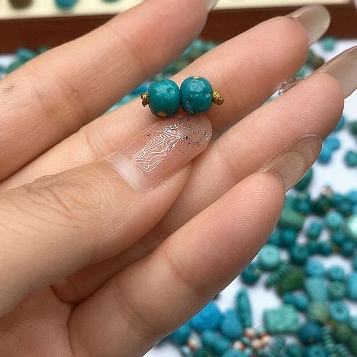 未镶嵌绿松石珠宝奇石