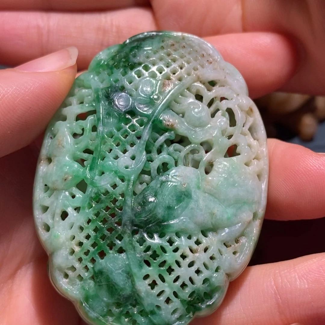 翡翠吊坠(不含链)未镶嵌v***克