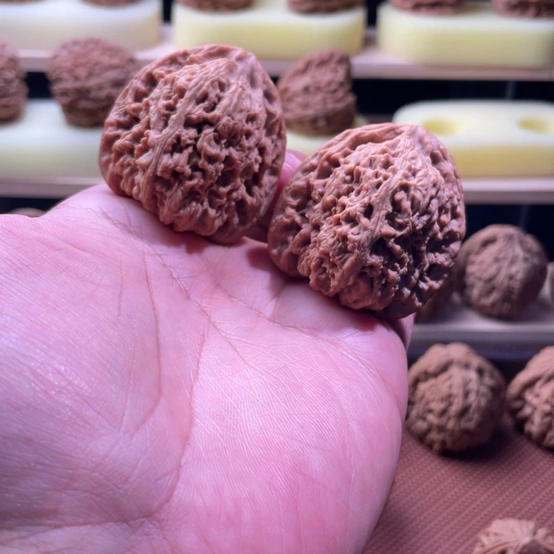 文玩核桃把件三角疆