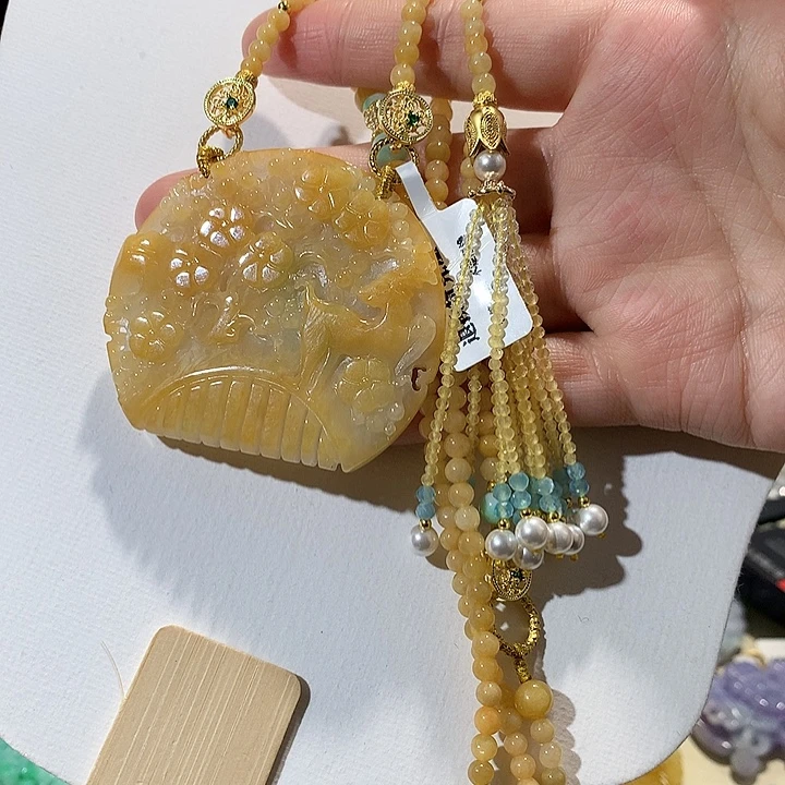 翡翠未镶嵌颈饰翡翠吊坠