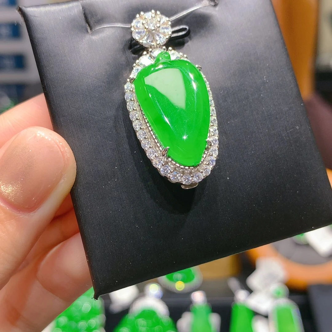 【闪购商品】颈饰银S925镶嵌翡翠4柒姐