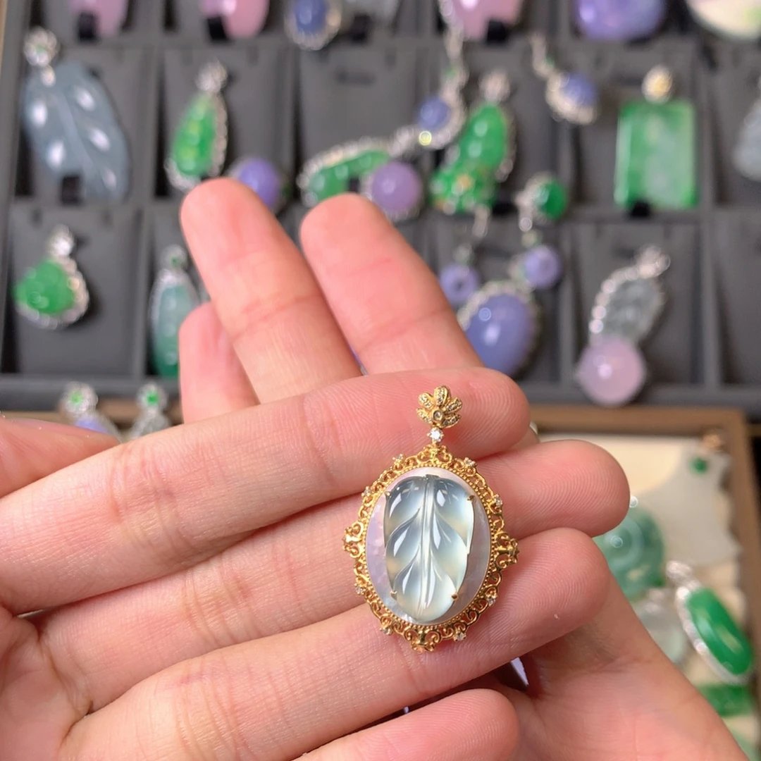 翡翠18K金镶嵌吊坠(不含链)