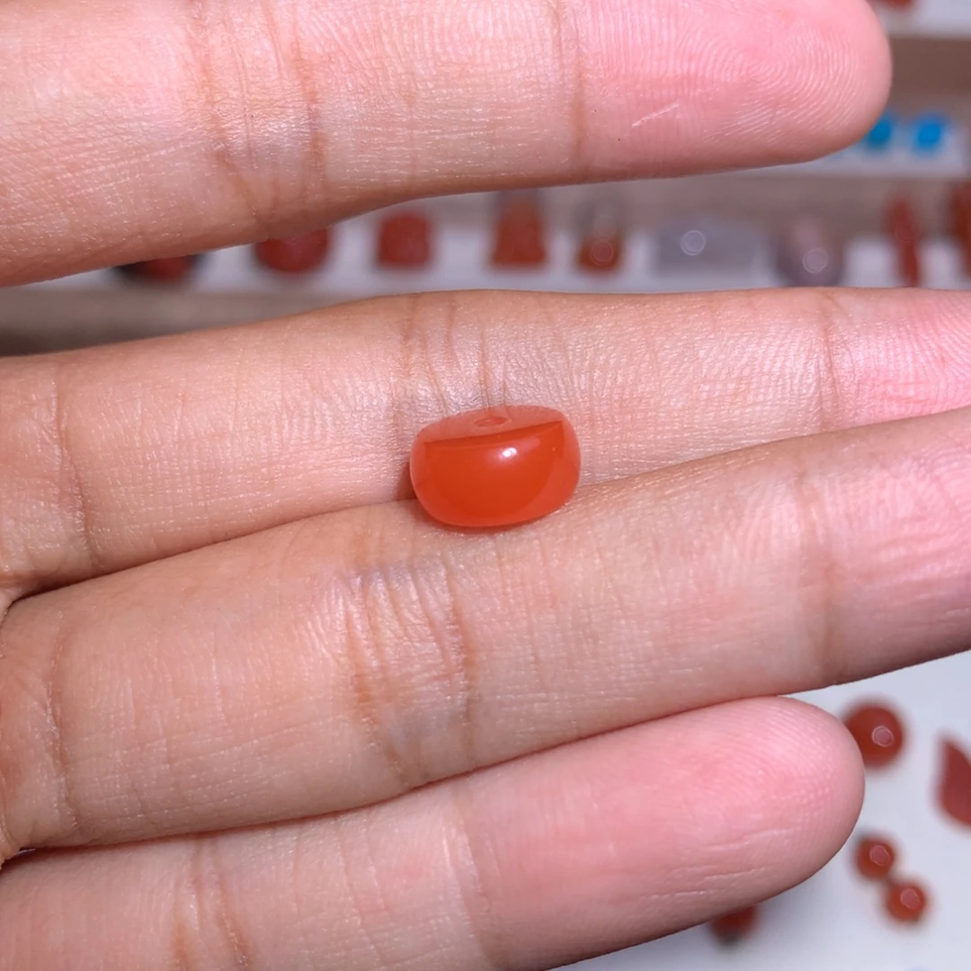 未镶嵌隔珠9.8×5南红玛瑙孔道微纹