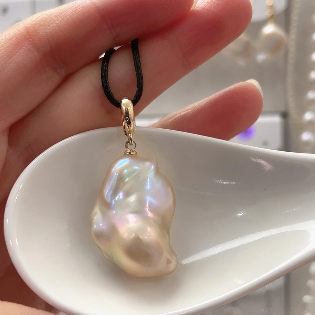 颈饰未镶嵌淡水珍珠