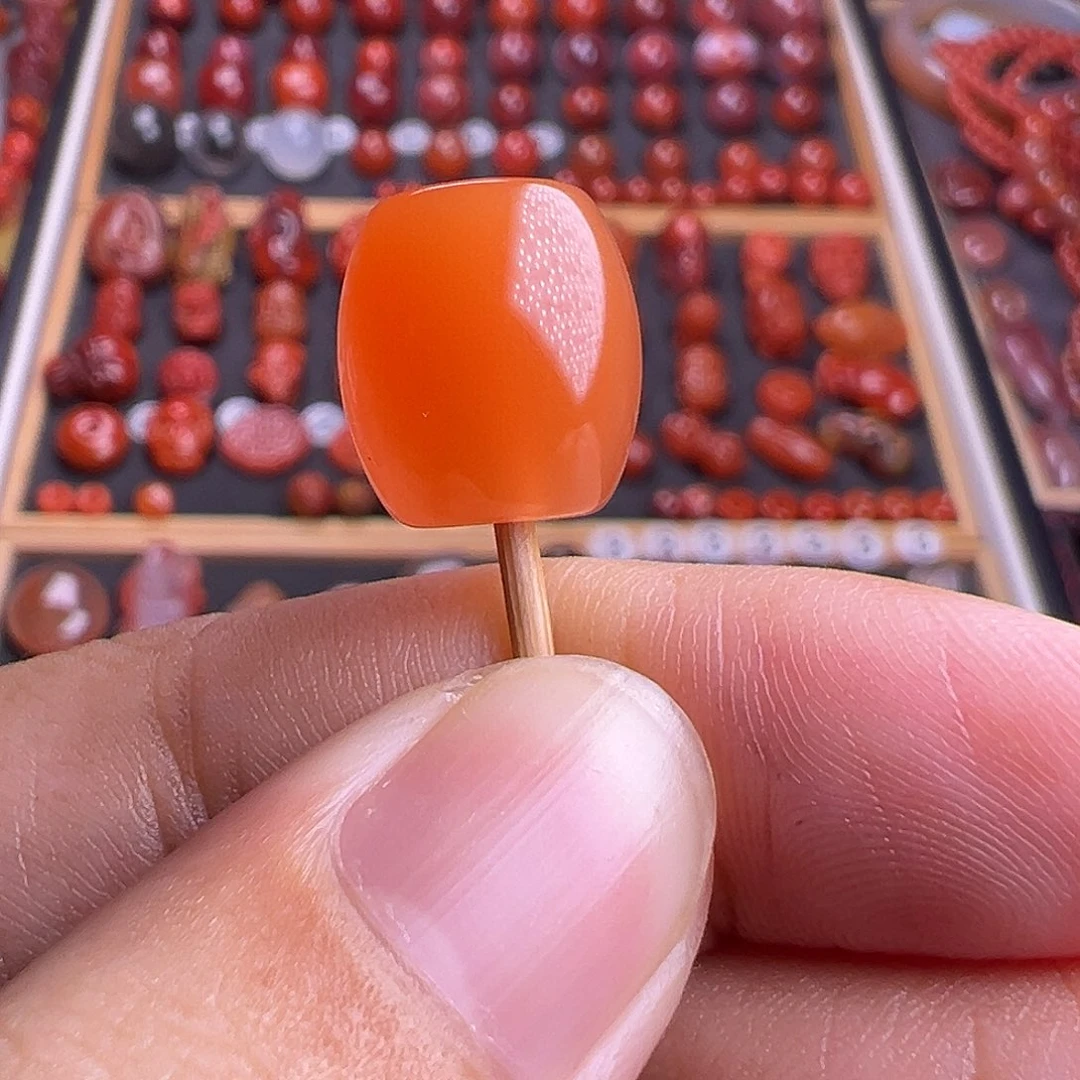 南红玛瑙未镶嵌珠宝奇石直桶珠12Ｘ长度13mm