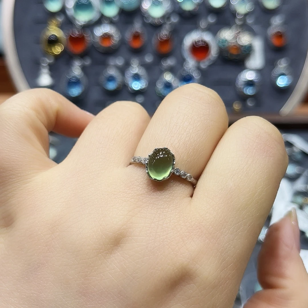 飞***宝蛇纹石玉银S925镶嵌戒指