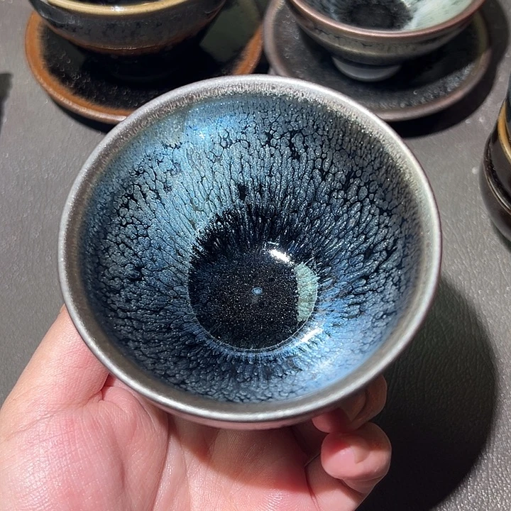茶盏好想和她谈心聊