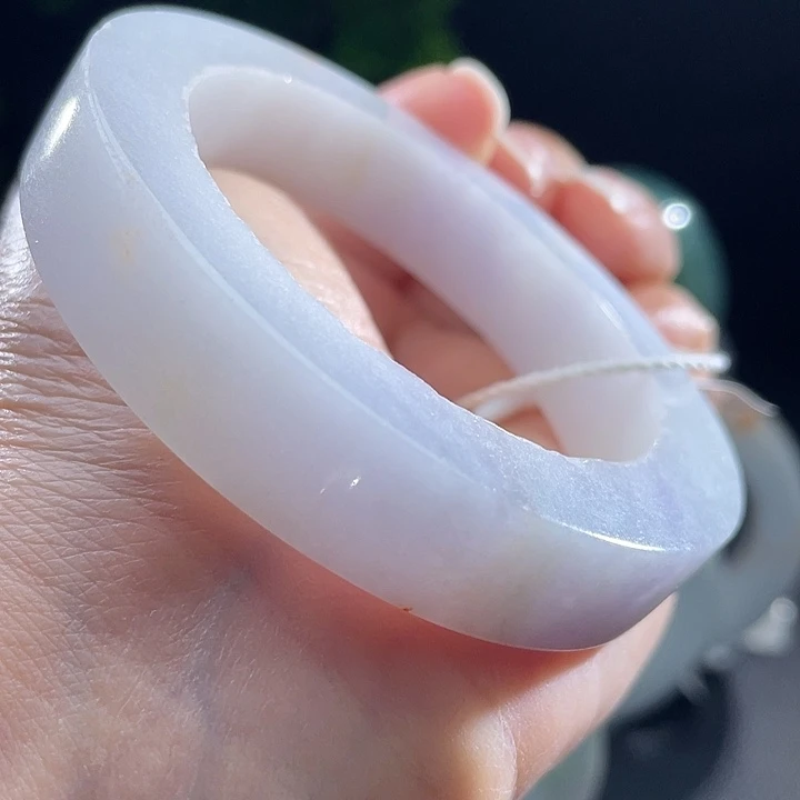 定制翡翠未镶嵌翡翠手镯