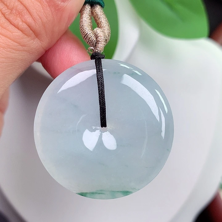 颈饰未镶嵌翡翠平安扣 35.7x5.8mm
