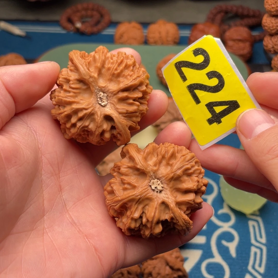 把件文玩核桃46肉球苹果（精品）224号