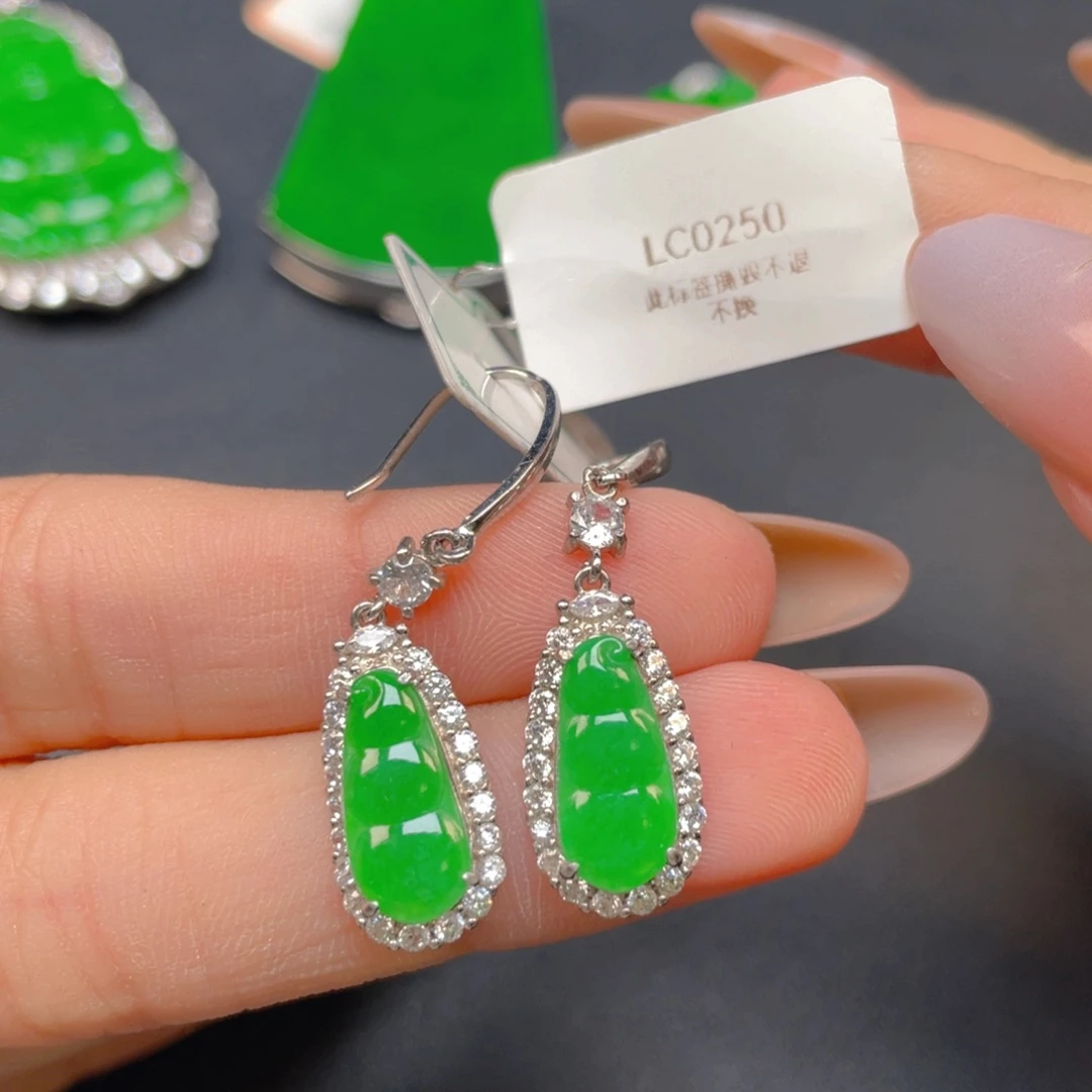 【闪购商品】颈饰银S925镶嵌翡翠翡翠