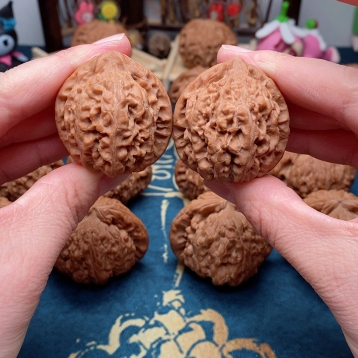 文玩核桃把件牡丹纹36