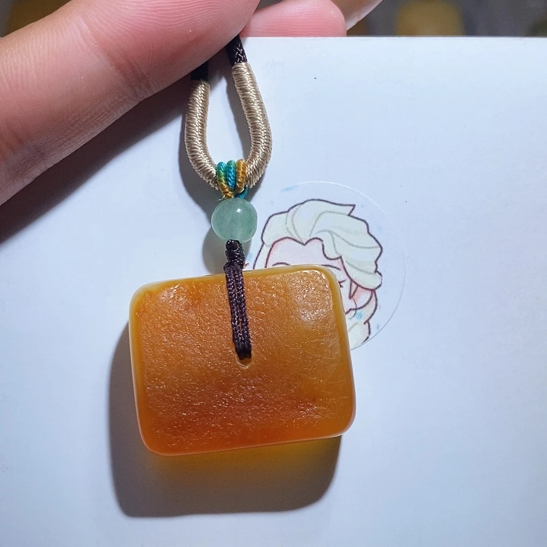 未镶嵌琥珀珠宝奇石