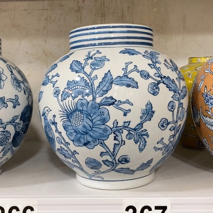 摆件手绘陶瓷大肚花瓶