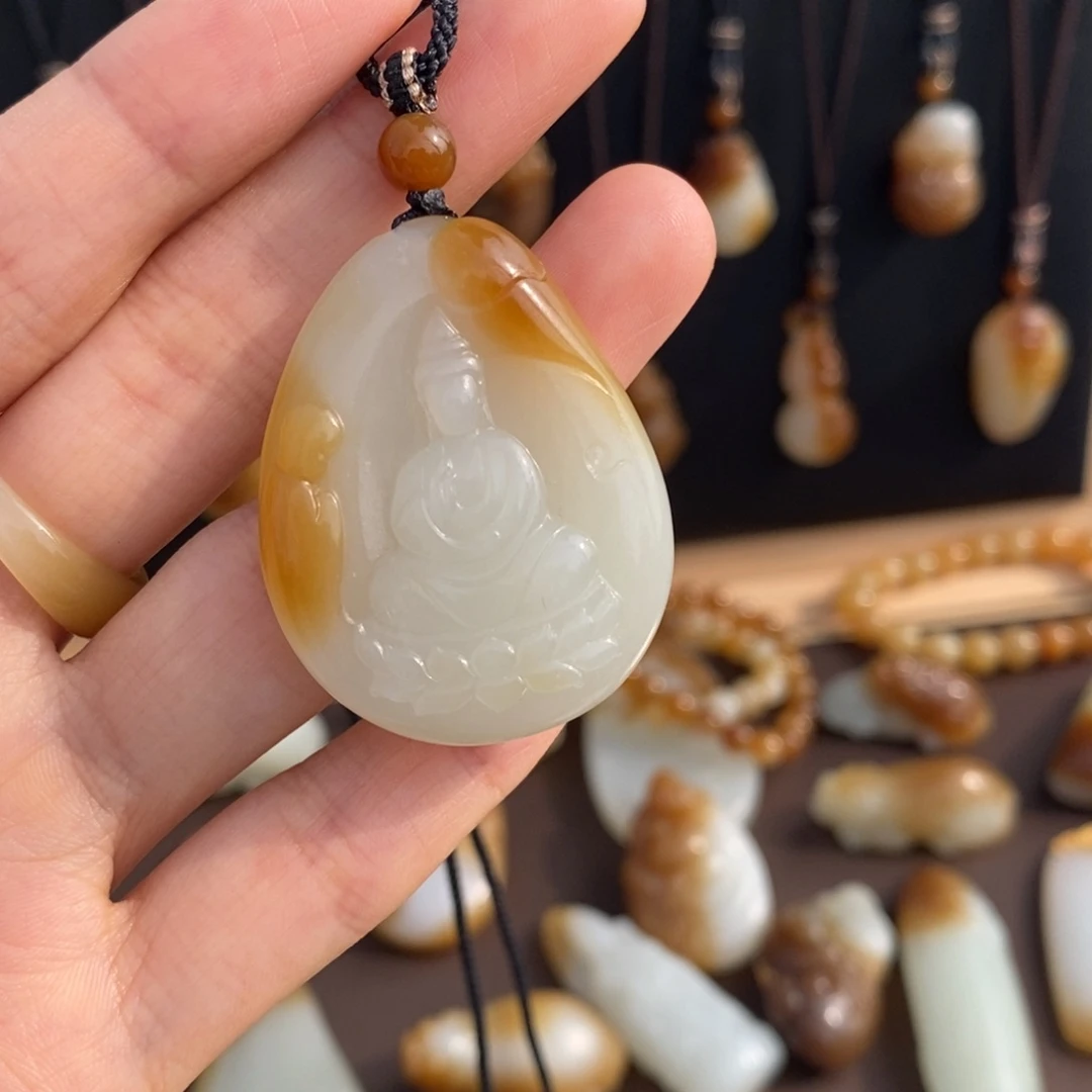 和田玉未镶嵌颈饰