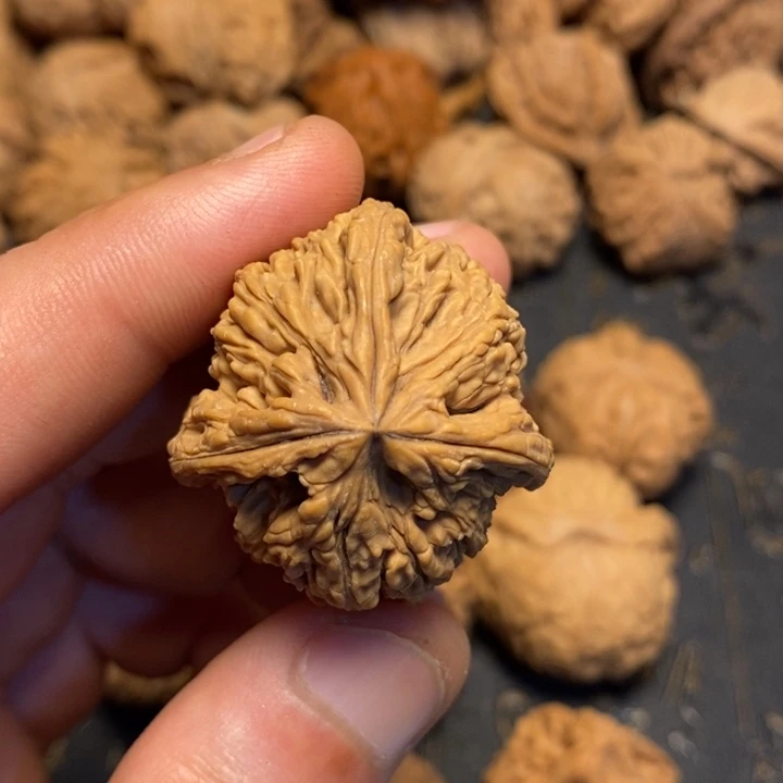文玩核桃吊坠森***1文玩核桃异形单只