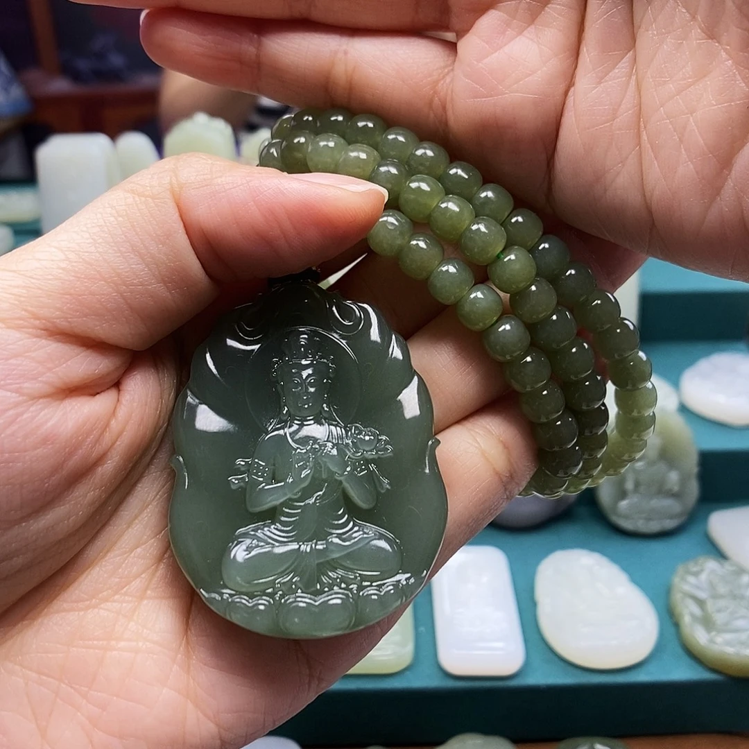 礼***哥颈饰未镶嵌和田玉